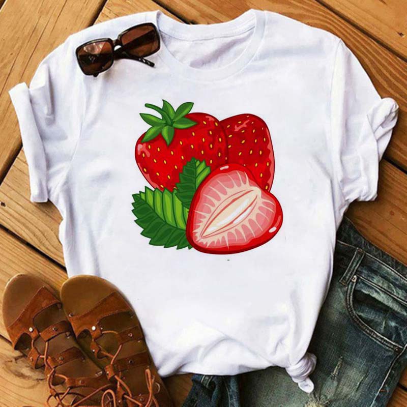 Maycaur Nové Kawaii Dámské Topy s Potiskem Ovoce Jahody Ležérní Dámské Krátkorukávové Streetwear Černé Trička Oversized s Kulatým Výstřihem