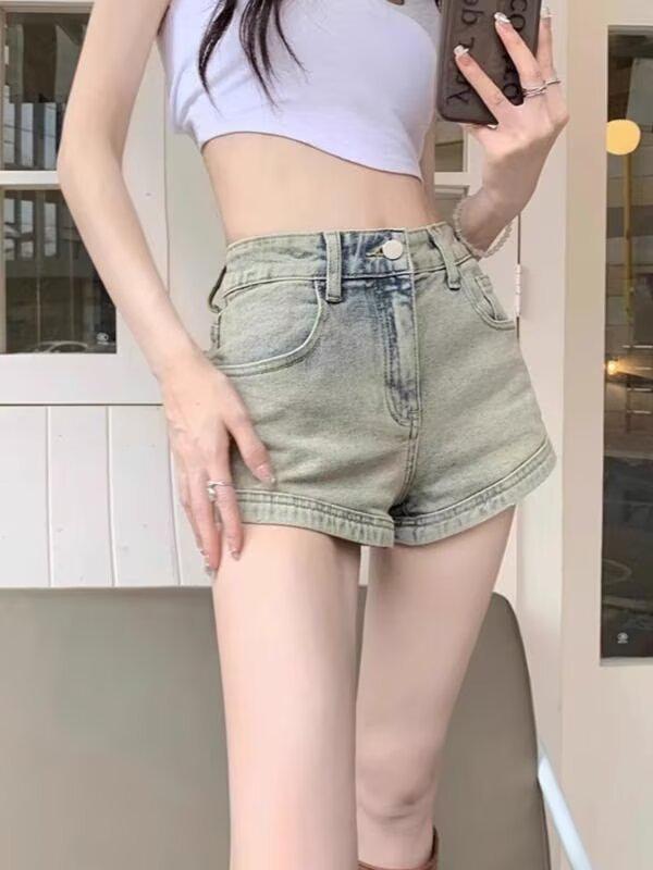 

Spicy Girl Retro American Denim Shorts for Women - Tight-Fitting, Slim A-line Design, Summer 2026 Collection. Large земля жовтий колір
