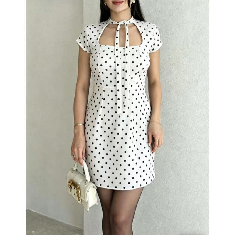 Robe à pois élégante et tendance Été Nouvelle Manches Courtes Col Carré Lacets Robe Courte de Soirée Décontractée Imprimé Doux Coupe Ajustée Robe Courte Coupe A