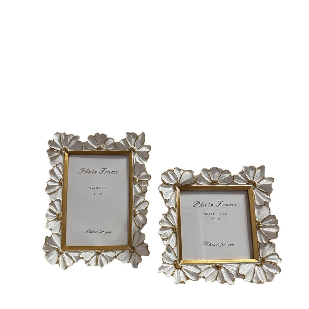 Cornice Portafoto Francese Vintage in Rilievo: Oro, Argento e Bianco, Resina di Alta Gamma, Doppia Dimensione per Decorazione della Camera da Letto o della Scrivania.