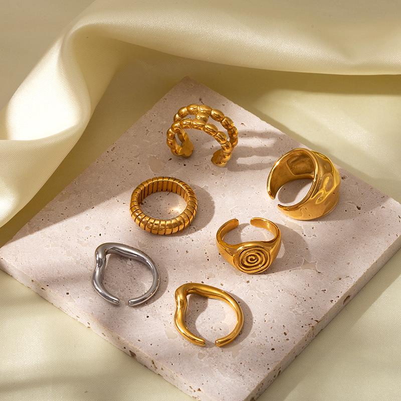18k Gold Plated Stainless Steel Spiral Hammered Open Couple Rings