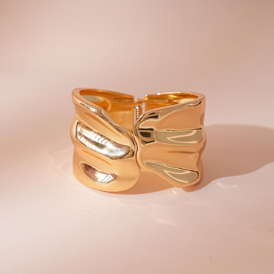 DIEZI 7 Style Exaggerated Hip Hop Gold Color Metal Cuff Bangles for Women Men Punk Geometric Round Bracelet Party Jewelry Set