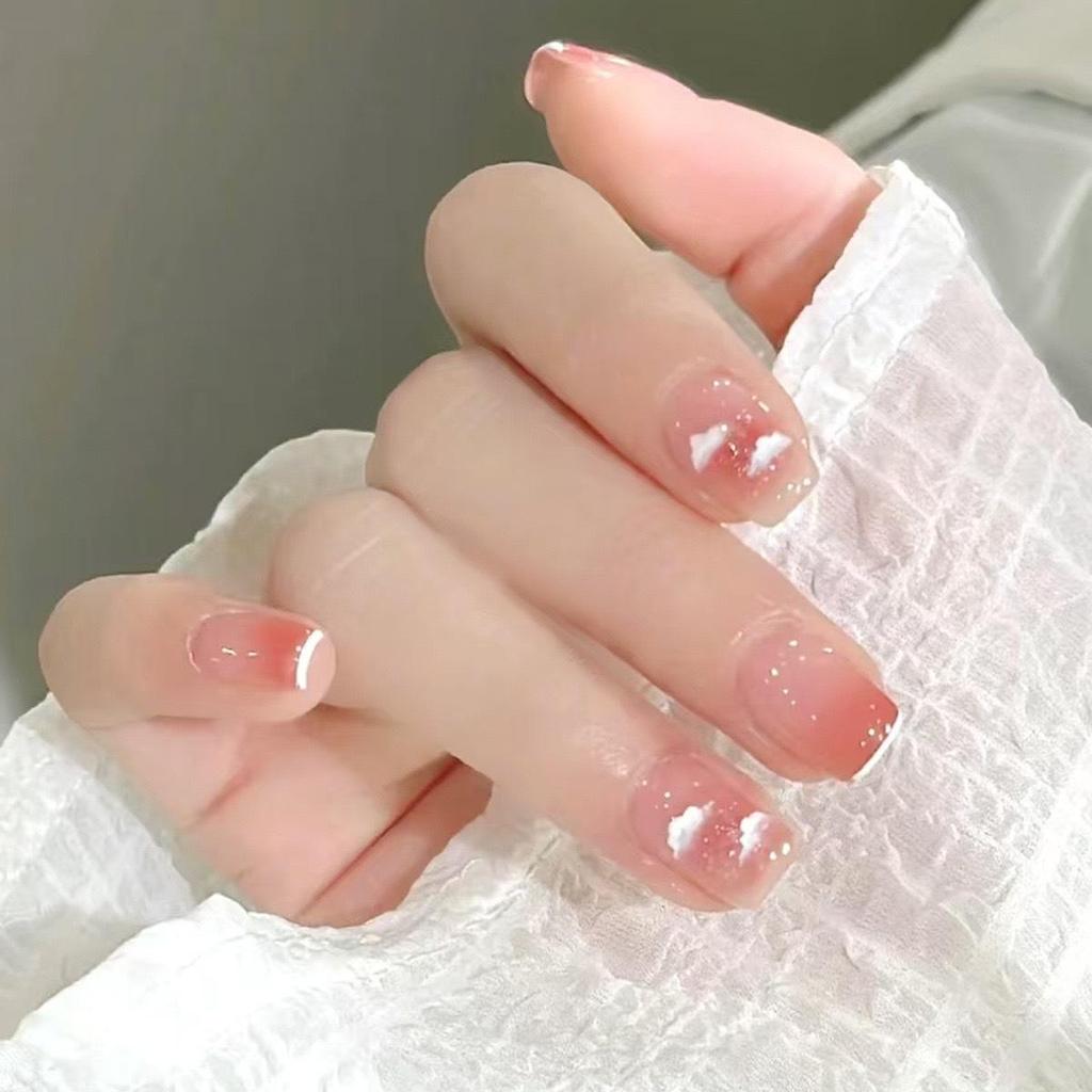 Simple French Gradient Detachable Press-On Nails: Short, Whitening False Nail Tips.