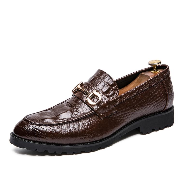 Neue britische Business-Casual-Schuhe Nachtclub Formelle spitze Lederschuhe für Herren 46 47 Große Größe Krokodil-Metallverzierung
