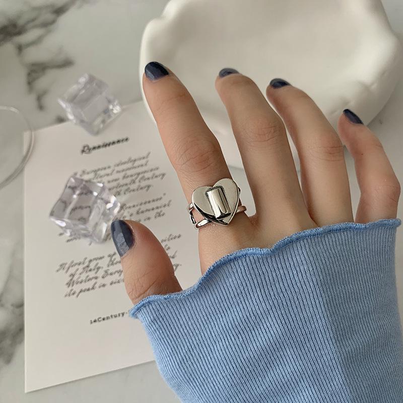 Retro Sweet Love Heart Adjustable Ring for Women - Korean/Japanese Style Hip Hop Index Ring Open Adjustable