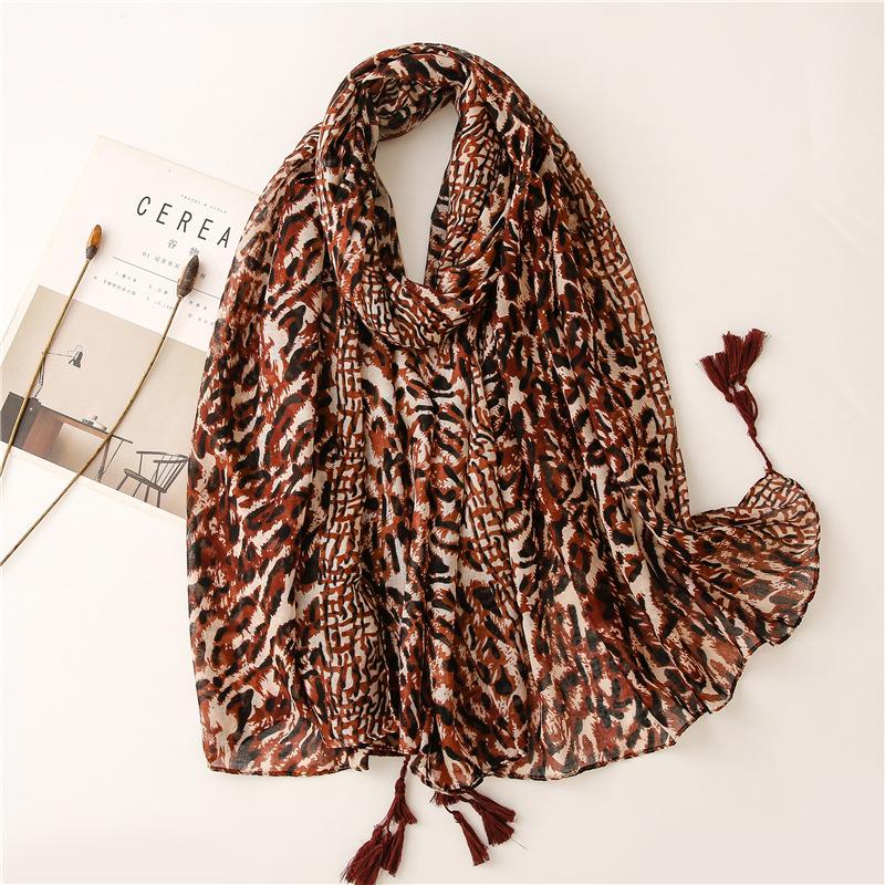 Luxury Brand Cotton Scarf Women Large Shawls Design Hijab Echarpe Print Tassel Scarves Lady Beach Stole Muffler Foulard Pareo