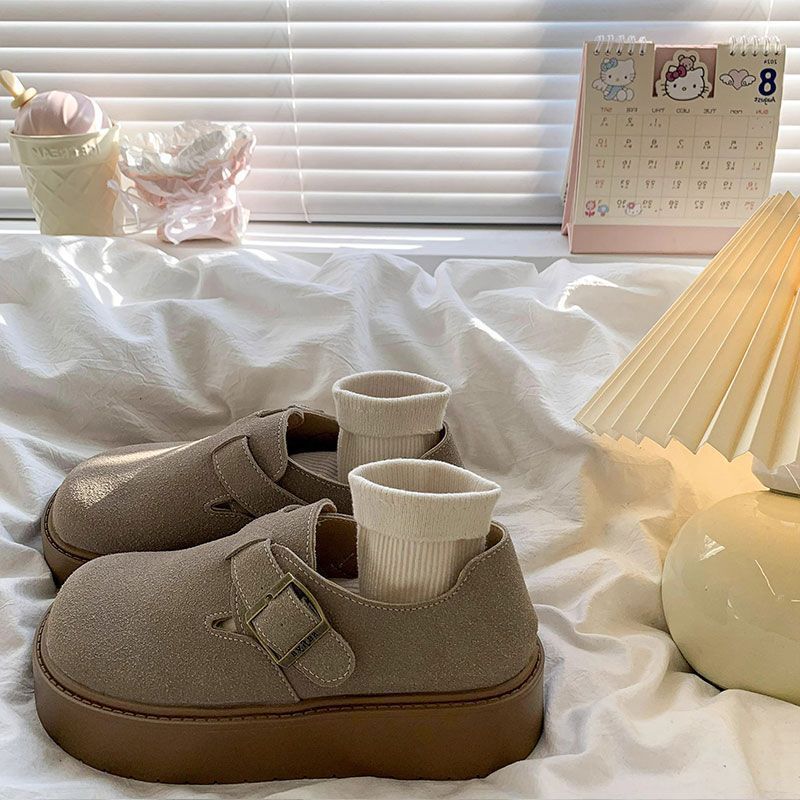 

Retro platform bread shoes for women, heightening, wear-resistant and non-slip Birkenstocks, all-inclusive without velvet, versatile single women s s 35