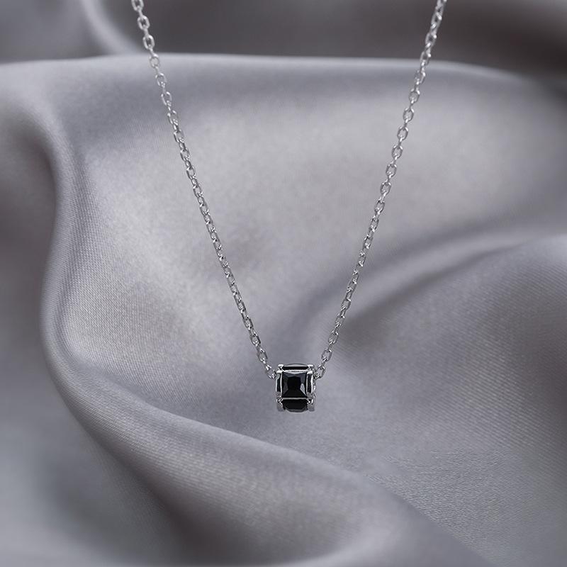 Japanese Simple Black Zircon Necklace Temperament Mini Round Bean Pendant Short Collarbone Neck Chain Student Women'S Accessories