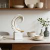 Ornamenti Piumati Eleganti per l'Ingresso Scultura Astratta in Resina con Base per Tavolino Ufficio Decorazione per la Casa