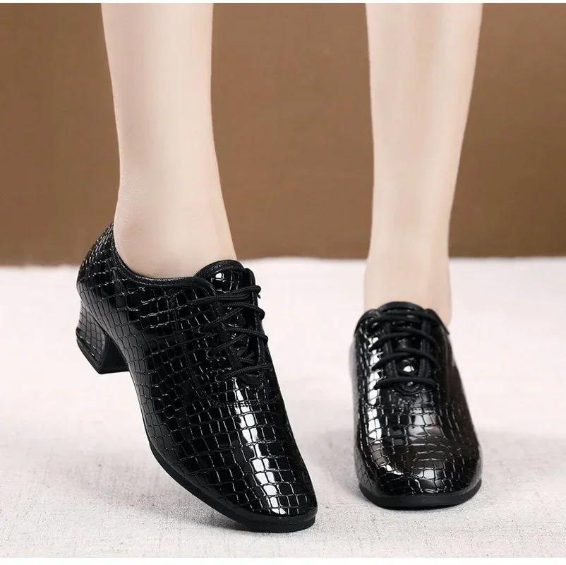 Yeni Stil Kadın Latin Dans Ayakkabıları Kadın Uluslararası Modern Dans Ayakkabıları Bayan Salon Vals Tango Foxtrot Quick Step Ayakkabıları