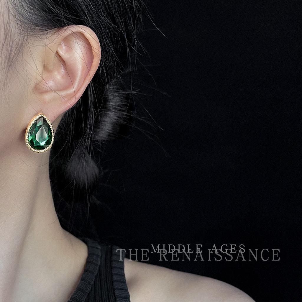 Vintage Emerald Water Drop Glass Crystal Stud Earrings Light Luxury French Earrings