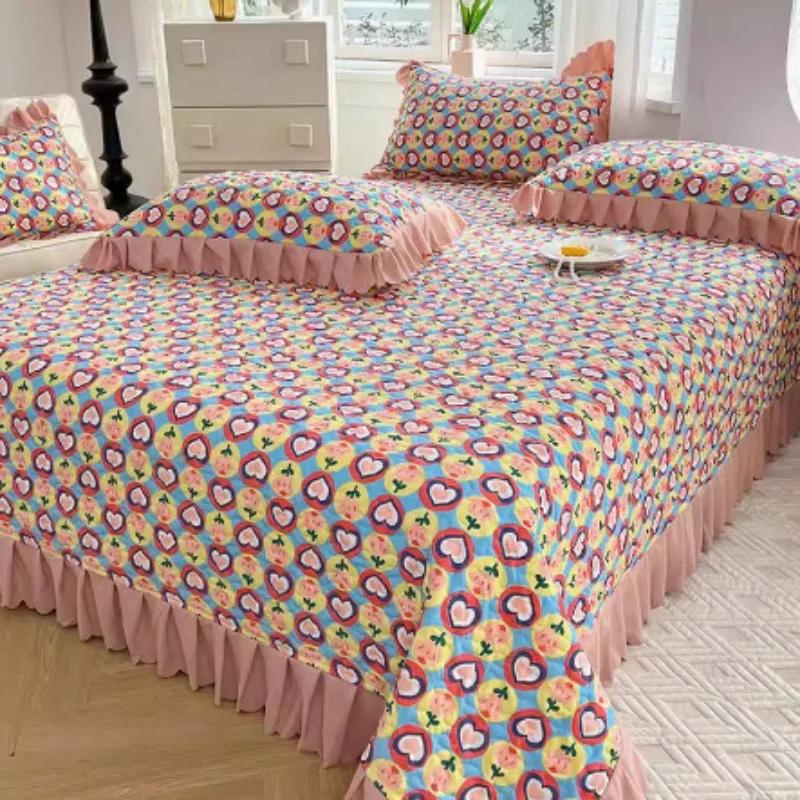 Kleines fragmentiertes Blumen-Landhausstil-Baumwoll-Steppbettdecke Einzel-Tatami-Blatt Dreiteiliges Set für alle Jahreszeiten