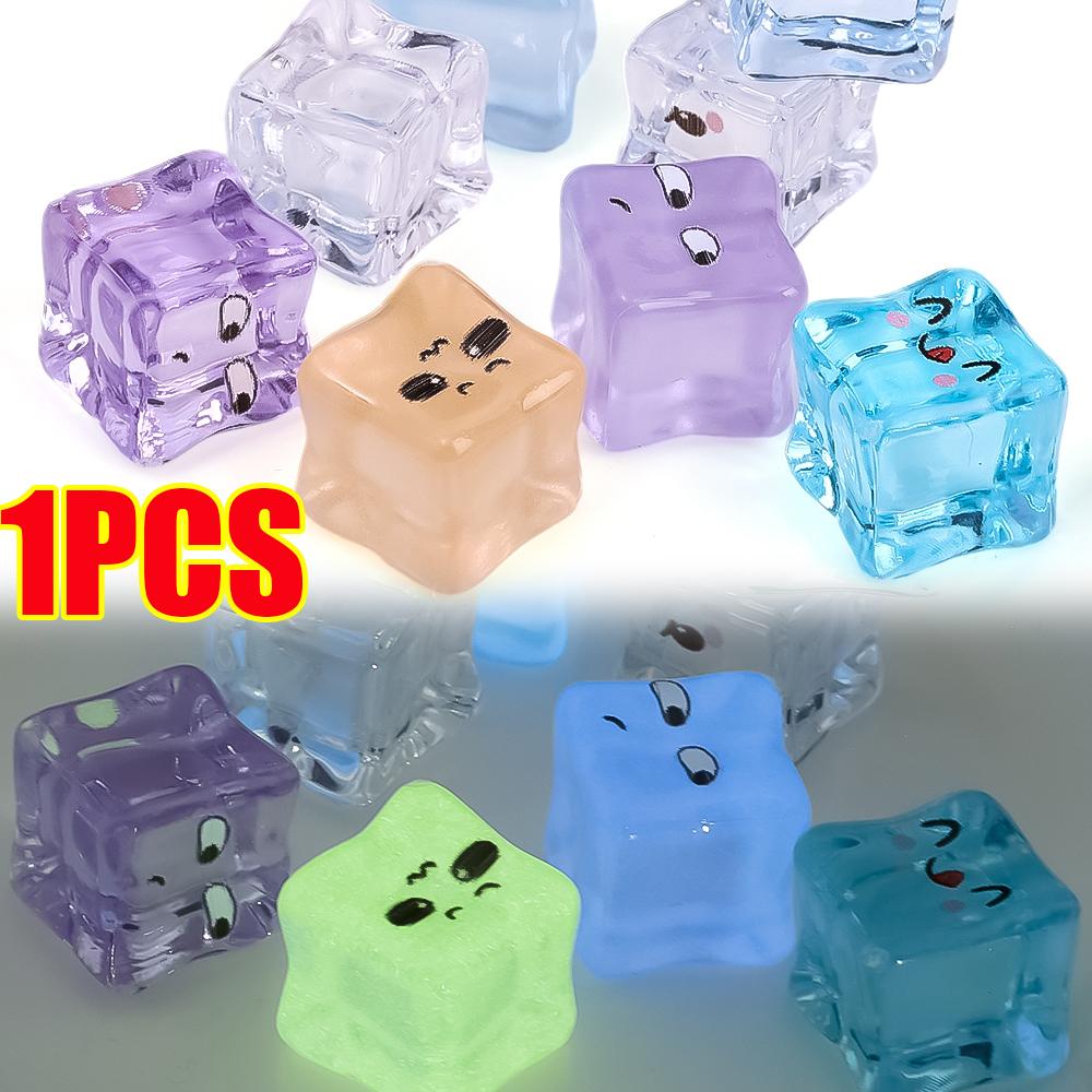 Auto Nachtleuchtendes Ornament Auto Mittelkonsole Cartoon Niedlich Leuchten Anhänger Mikro Landschaft Auto Innenraum DIY Dekorative Harz Ornament