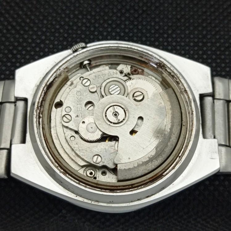 USED VINTAGE SEIKO AUTOMATIC 7009A JAPAN MENS D/D WHITE WATCH 621e-a415932-2 SKU621e-a415932