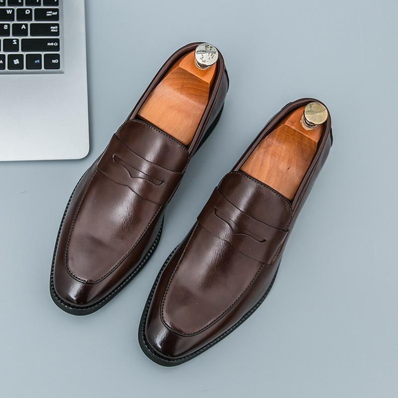 Fashion New Designer Men's Pointed Brown Patented  Leather Wedding Shoes Male Penny Loafers Formal Dress Footwear Zapatos Hombre