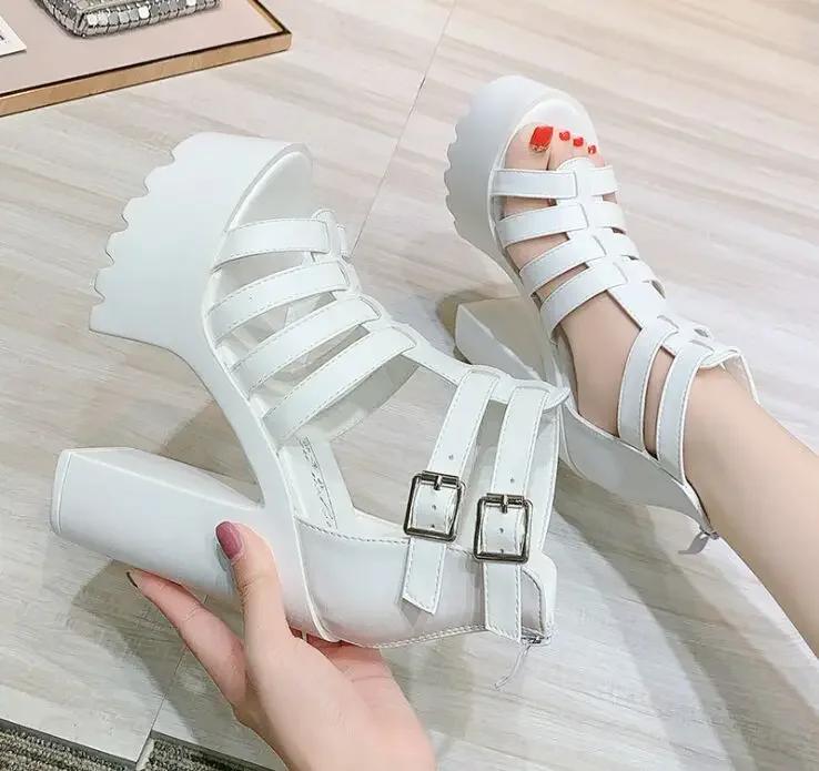 Mode Mode Solide Plateau Damen Sandalen Sommerschuhe Offene Zehenpartie Römerstil Hohe Absätze Mode Schnalle Gladiatoren Schuhe Frau