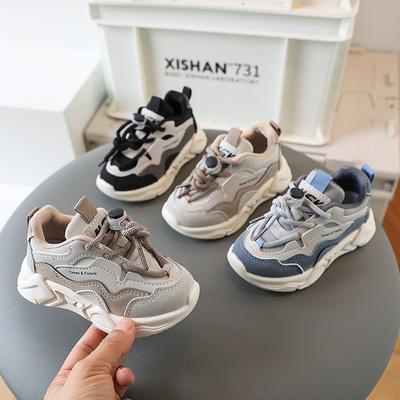 Modne buty dziecięce, buty codzienne kolegów z klasy, wiosenne i jesienne nowe oddychające buty sportowe, buty dziecięce, modele skórzane z miękką podeszwą