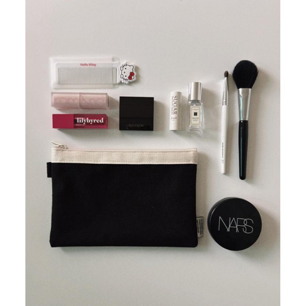 Choyeoreum Studio Flat Pouch