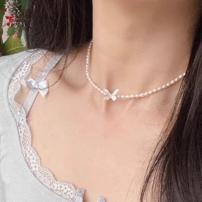 Elegant Butterfly Pearl Necklace for Women - Niche Clavicle Chain, Wedding Style, 2026 Trend