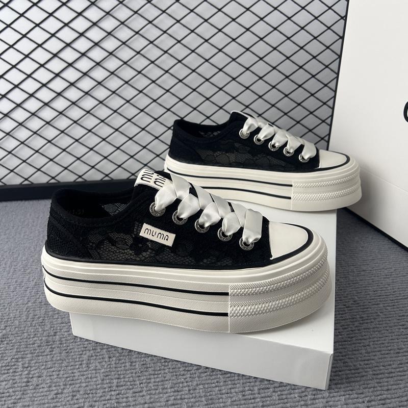 Mesh shoes women's summer thin 2025 new breathable mesh lace thick-soled versatile casual board shoes canvas white shoes