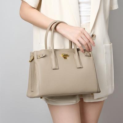 Borsa a tracolla versatile di alta gamma in pelle di mucca da donna in vera pelle nuova da donna di grande capacità per pendolari impiegati borsa a mano da donna