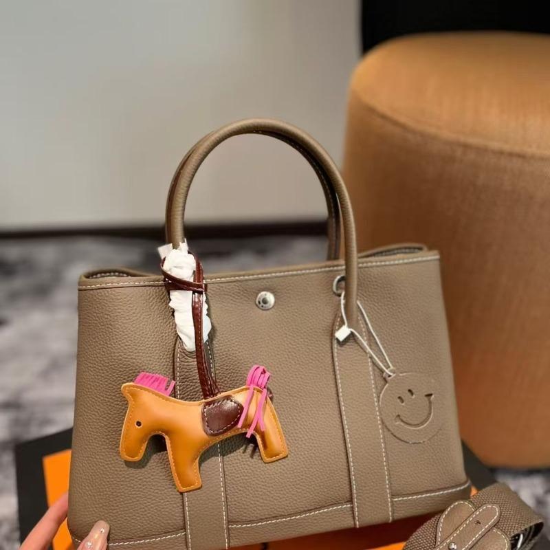 New garden bag leather tote bag cowhide handbag large capacity fashion women's bag trendy garden bag leather