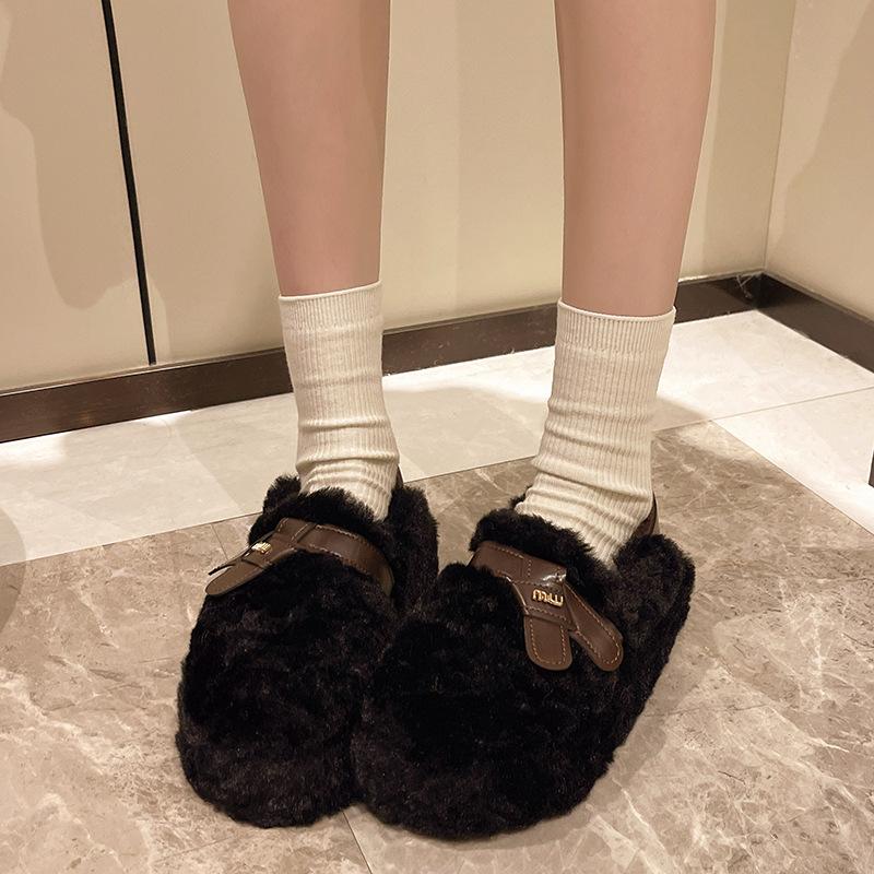 Lamb wool shoes women s black thick-soled heightened winter new one-pedal beanie shoes warm cotton shoes 35