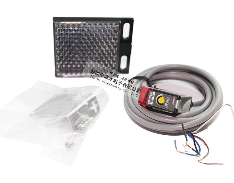OPTEX KR-Q50NW Photoelectric Sensor for Transparent Object Detection