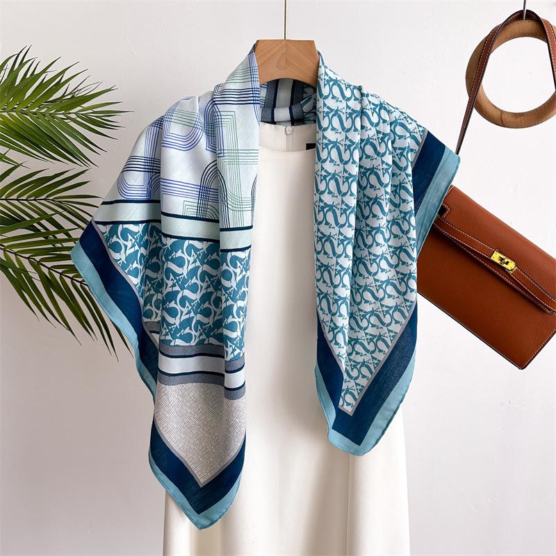 

Модный английский буквенный 90 см шарф-шаль из искусственного шелка большой квадратный для поездок на работу универсальный с принтом в елочку шарф головной платок женский 90x90cm