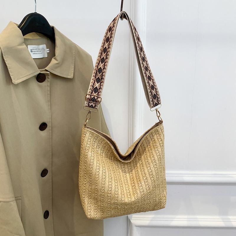 Wide Strap Straw Shoulder Bag  Casual Knitting Large Capacity Crossbody Bags For Women Travel Used