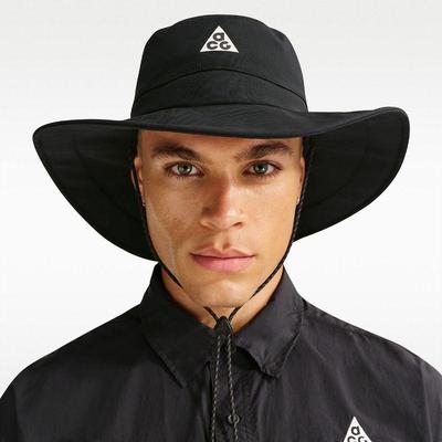 Kopfbedeckungen – Hüte & Bucket Hats