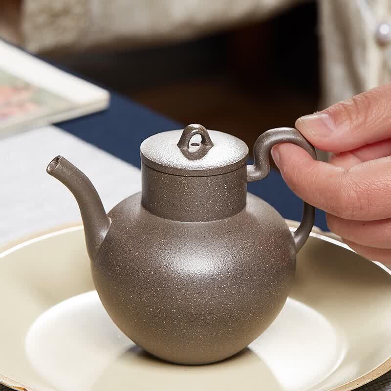 Yixing Zisha Handmade Teapot by Li Jing