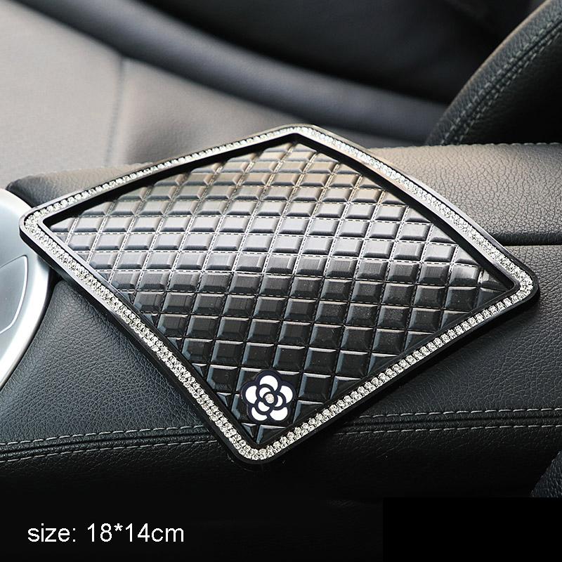 New Daisy Flower Crystal Car Silicone Anti-Slip Mat Non Slip Pad Mobile Phone Sunglasses Holder Sticky Car Interior Decortion
