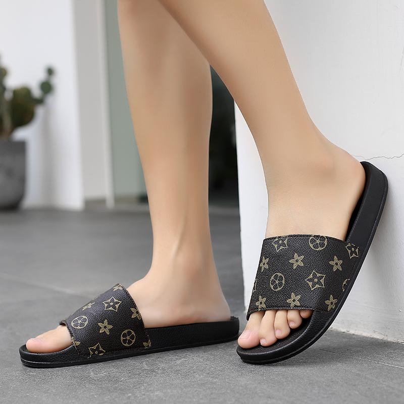 Men Shoes Summer Outdoor Slippers  New Style Non-slip Slippers Men's Slippers