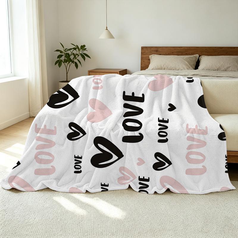 Plush Flannel Throw Blanket Heart Design, Machine Washable Soft Cozy Blanket for Home Office, Ideal Valentine's Day Gift