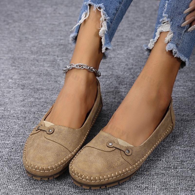Women's Round Toe Loafers Large Size Retro Comfortable Soft Sole Flats Lightweight Breathable Daily Outdoor Slip On Casual Shoes