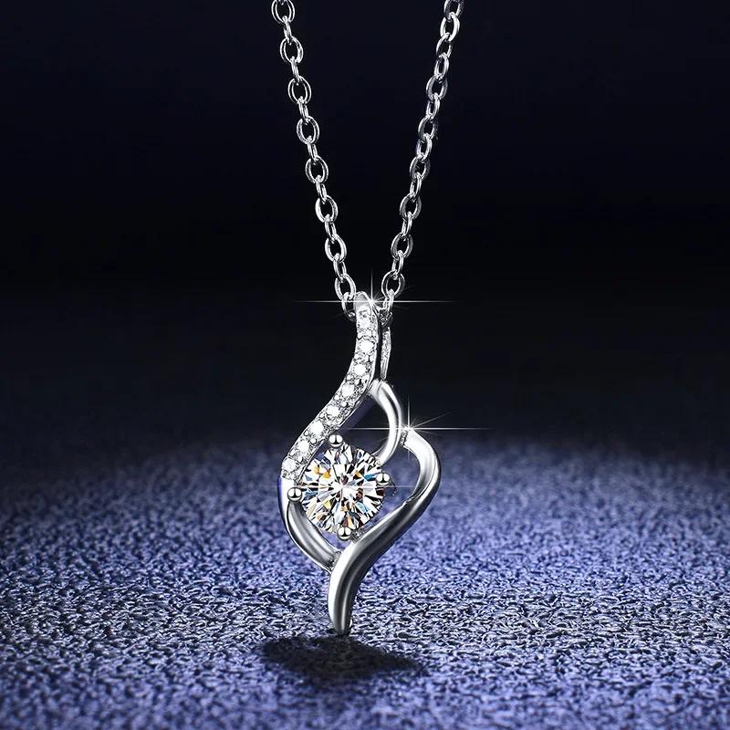 Luxury PT950 Platinum Clavicle Necklace With GRA Certified 0.5 Carat Moissanite Diamond Pendant Wedding Jewelry for Women