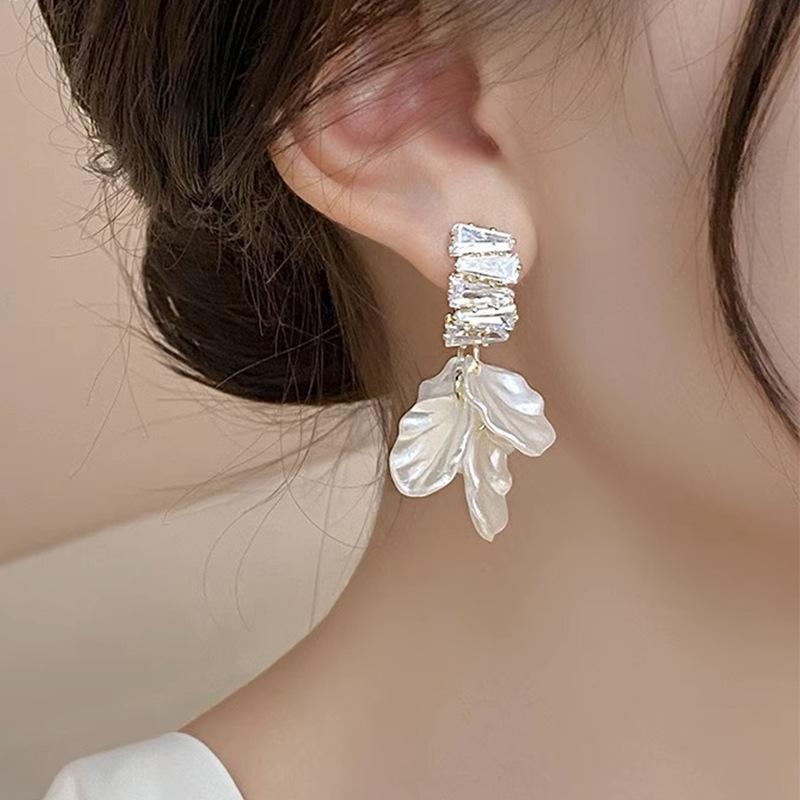 Luxuriöse Temperament Muschel Quasten Ohrringe Elegante Geometrische Hängende Tropfen Dangle Ohrringe Für Frauen Mädchen Mode Ohrschmuck