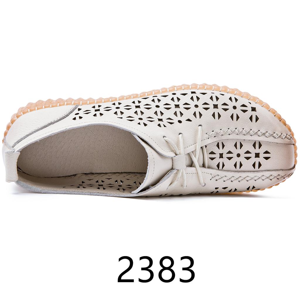Plus size leather soft-soled hole shoes women's sandals 2026 spring and summer new breathable women's shoes handmade hollowed mother shoes