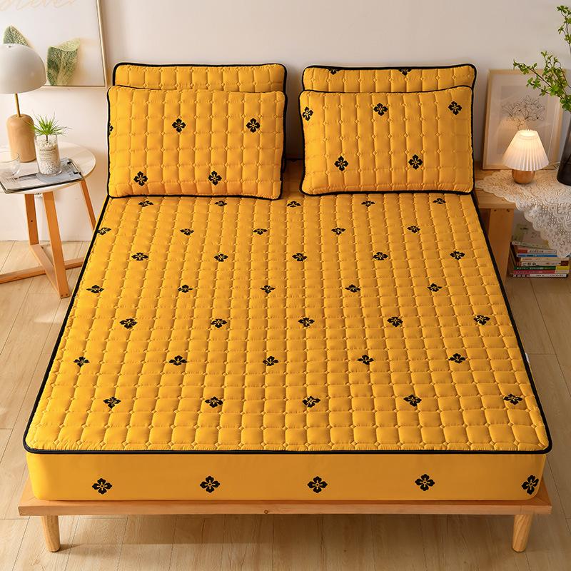 Waterproof Quilted Fitted Sheet & Mattress Protector - Non-slip, All-Inclusive Single Piece Cover