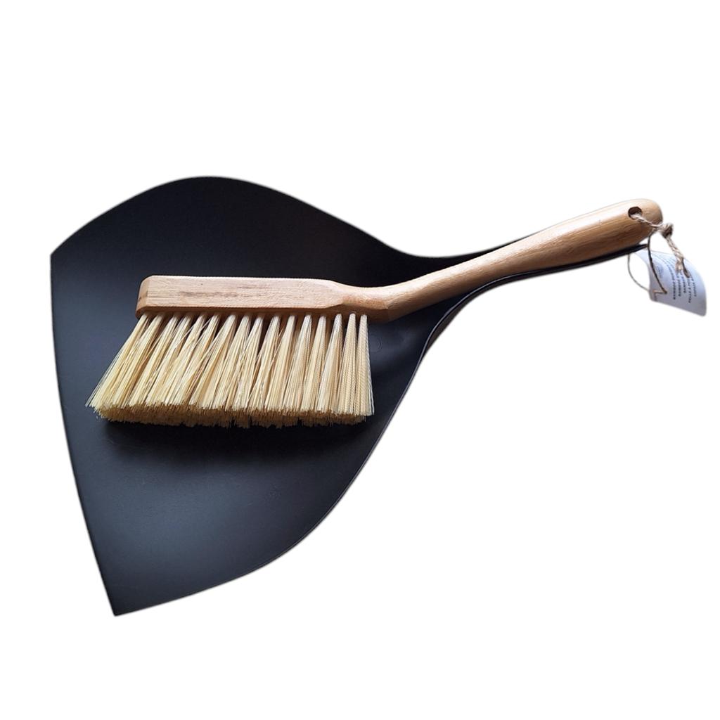 Eco Wooden Dust Pan With Brush For Cleaning Up Dust And Garbage