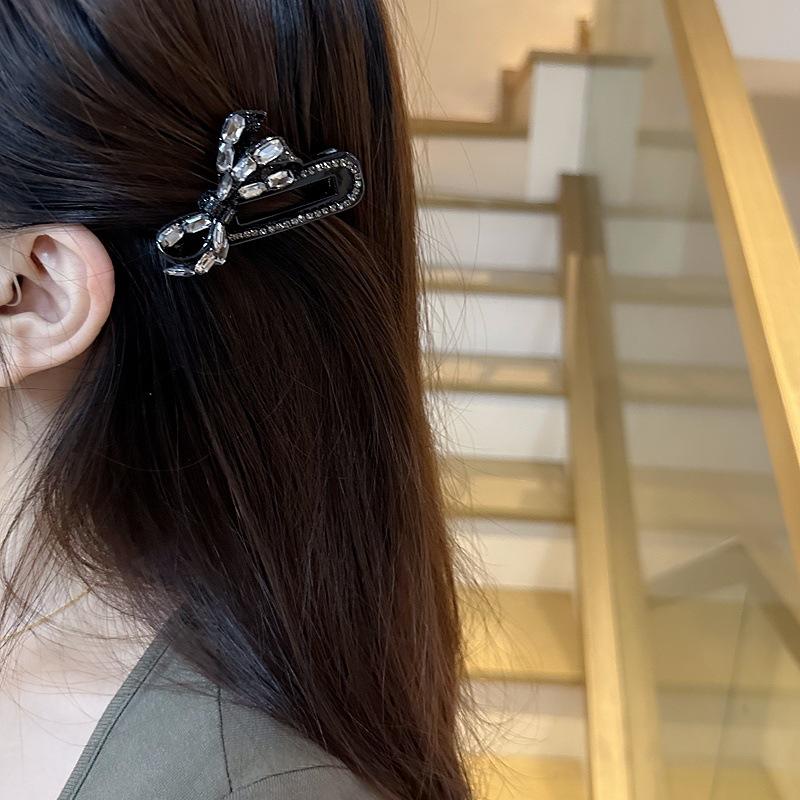 Sweet and Elegant Bow Crystal Hair Clip, High Quality, Versatile and Chic for Women