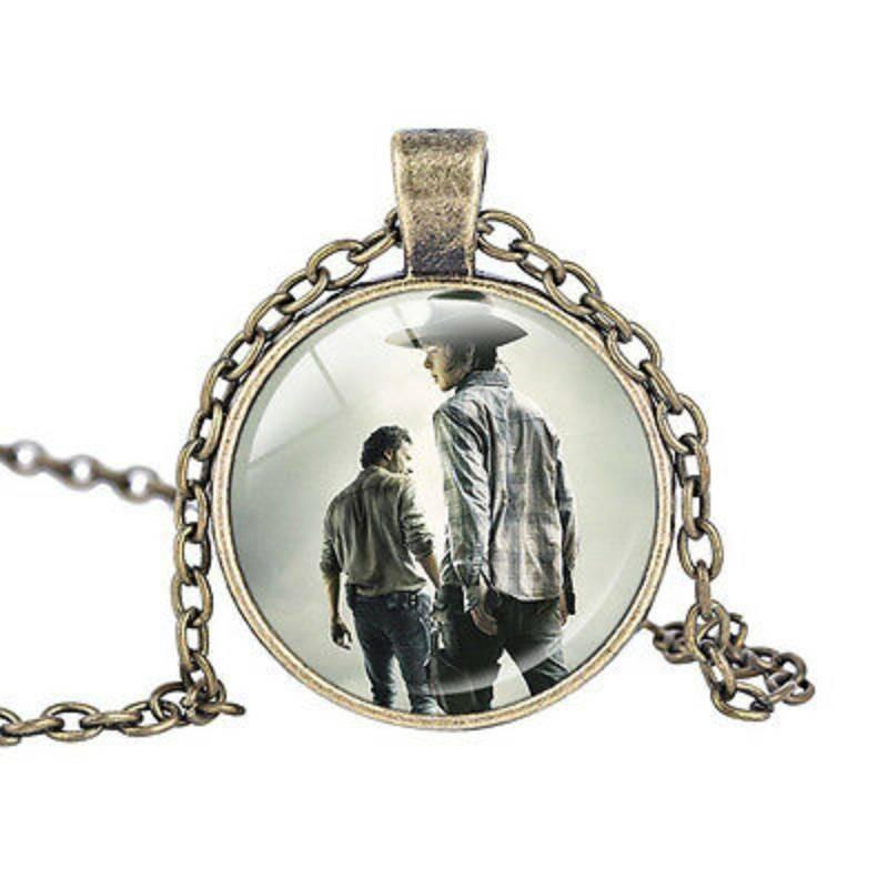 Elegant Geometric Pendant Necklace For Women With Shiny Artificial Crystal Charm