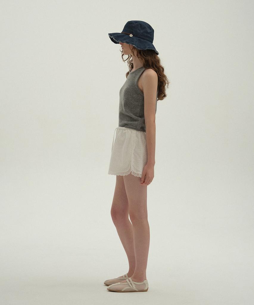 Keulloleu Cotton Lace Shorts - 2 Colors