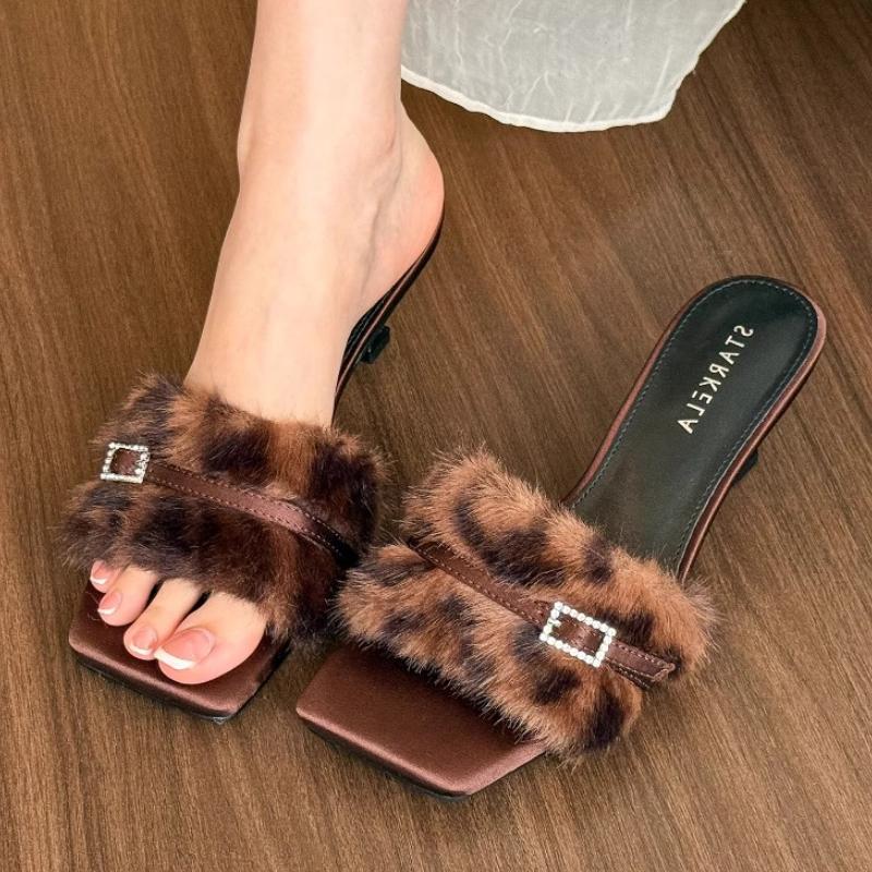 

Fashion Sexy Leopard Design Brand High Heel Slippers Women Luxury Rhinestone Buckle Slide Sandals Comfortable Warm Plush Designer Shoes 39 коричневый
