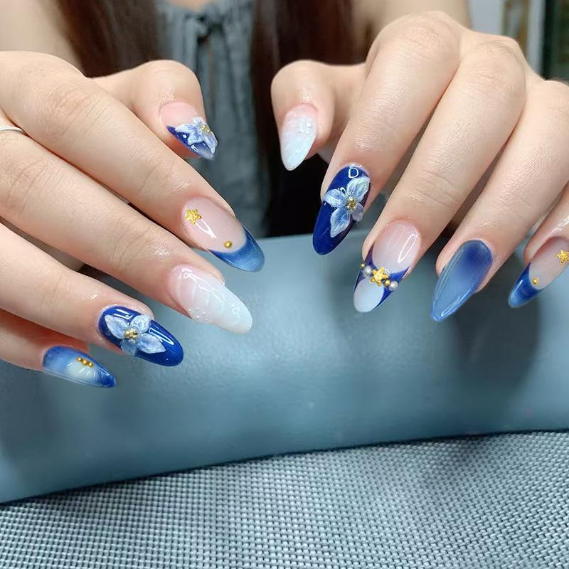 Three-dimensional sea blue smudged ice flower pearl starfish ripple sweet fashion European and American style removable nail art pieces 30 pieces