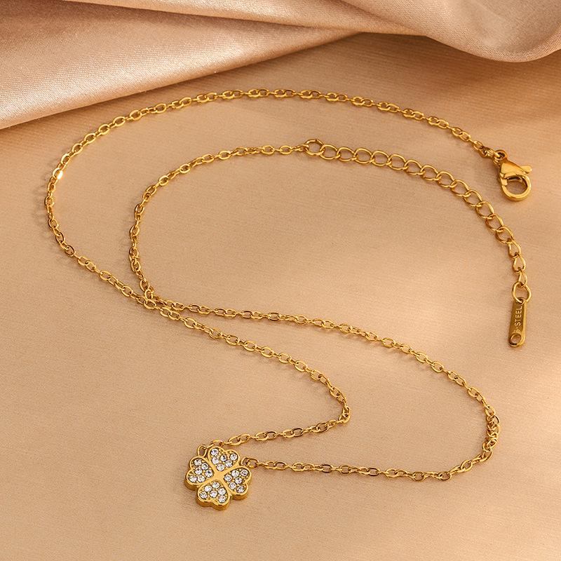 Four-leaf Clover Bracelet Necklace and Earring Set – A Luxurious and Sophisticated Titanium Steel Jewelry Set