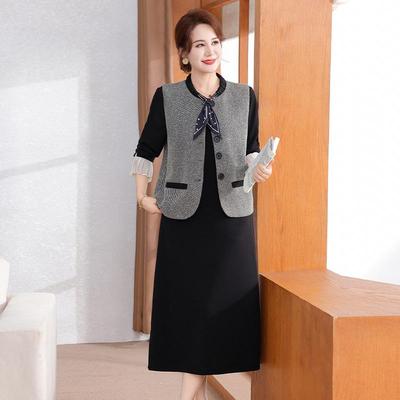 Elegant Spring Suit: French Style Vest and Dress for Middle-aged Women