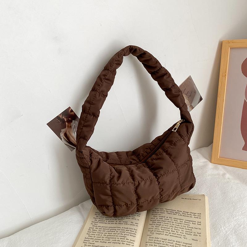 

Нейлоновая сумка-пельмень с дизайном «простая подмышечная сумка» с вышитыми нитками для женщин 23x9x14cm коричневый