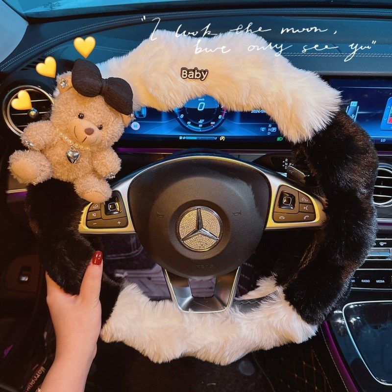 

2024 New Plush Heated Warm Car Steering Wheel Cover Cute Car Interior Decoration for Men and Women Black and White Long-Haired, Wavy, White and Black